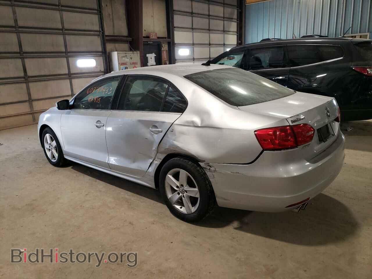 2011 VOLKSWAGEN JETTA - VIN: 3VWLL7AJ9BM031555 - Фото 2
