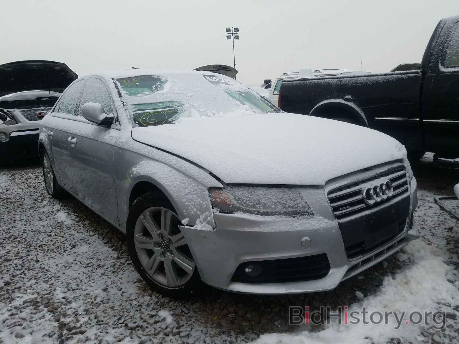 Photo WAUBFAFLXAN042174 - AUDI A4 2010