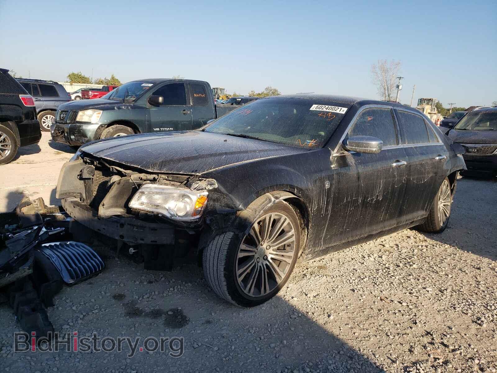 2013 CHRYSLER 300 - VIN: 2C3CCAAG0DH697844 - Фото 2