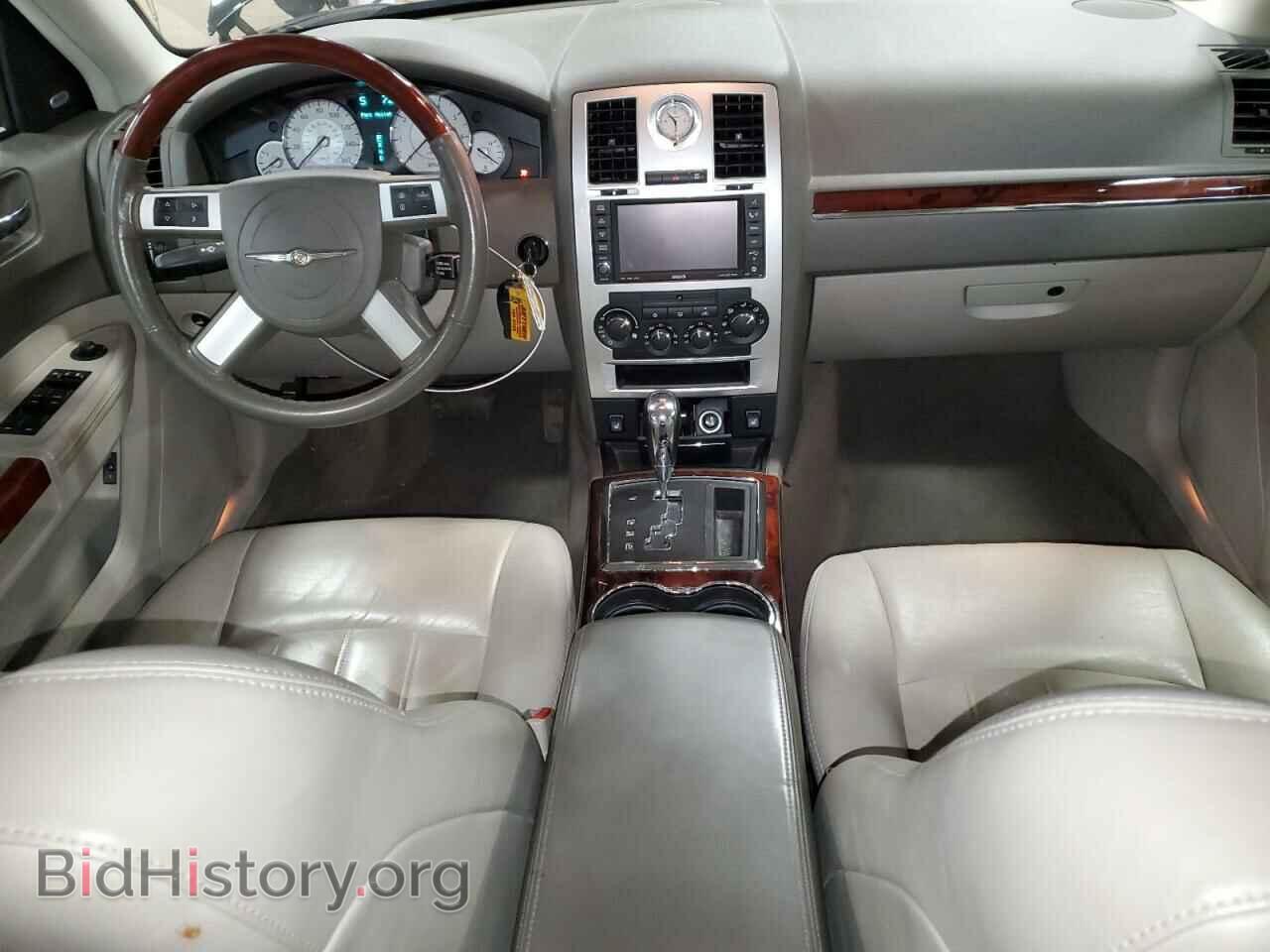 2009 CHRYSLER 300 - VIN: 2C3LA63T29H564670 - Фото 8
