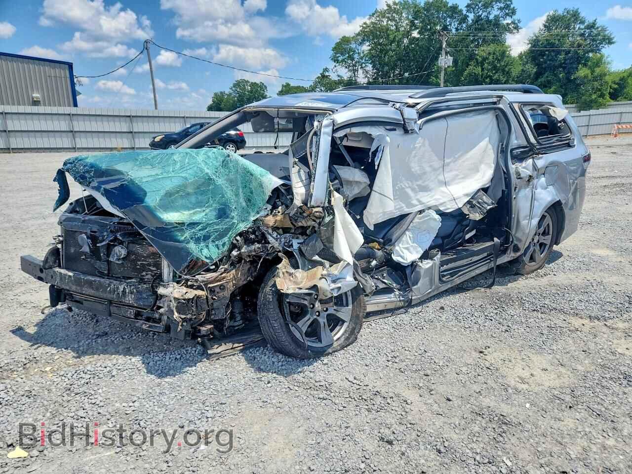 Фотография 5TDXZ3DC4HS892241 - TOYOTA SIENNA 2017