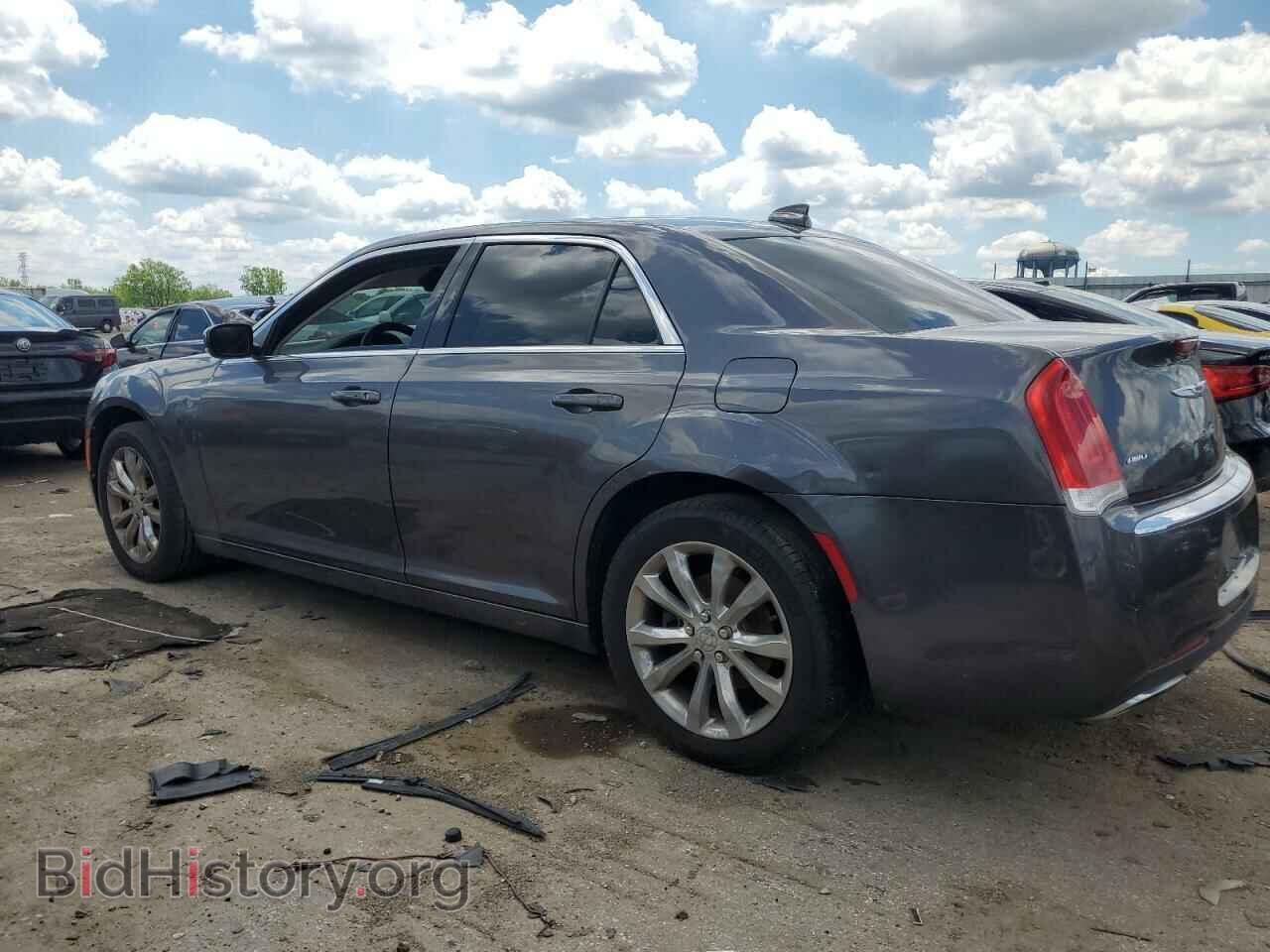 2015 CHRYSLER 300 - VIN: 2C3CCARG3FH781826 - Фото 2