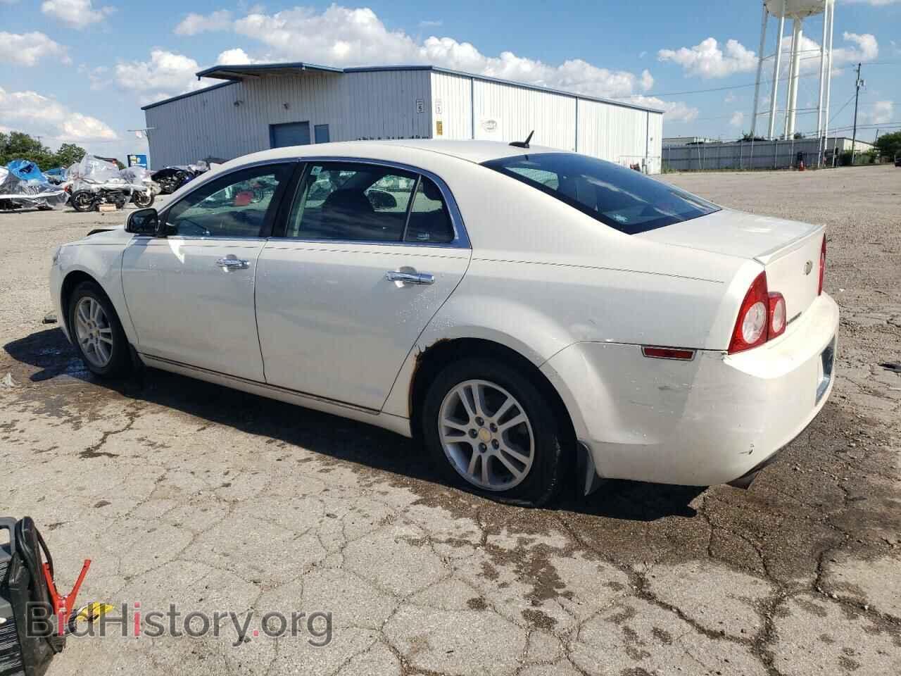 2011 CHEVROLET MALIBU - VIN: 1G1ZE5E73BF123473 - Фото 2