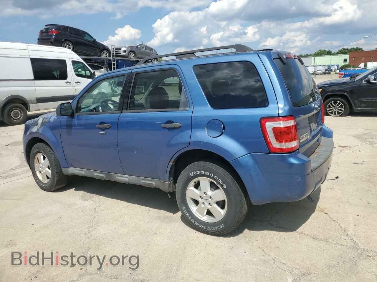 2010 FORD ESCAPE - VIN: 1FMCU0D70AKB01162 - Фото 2