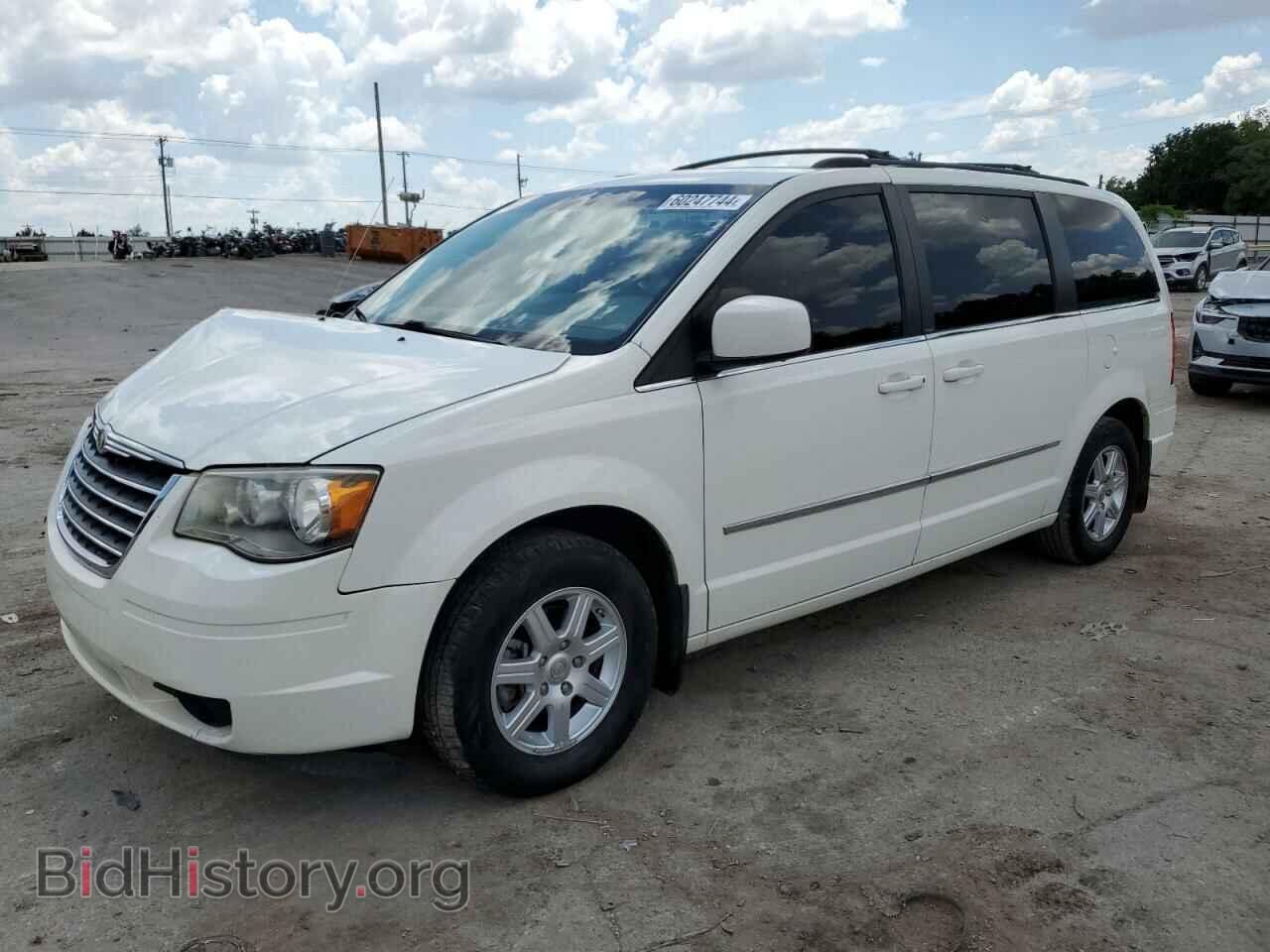 Photo 2A4RR5D12AR413973 - CHRYSLER MINIVAN 2010