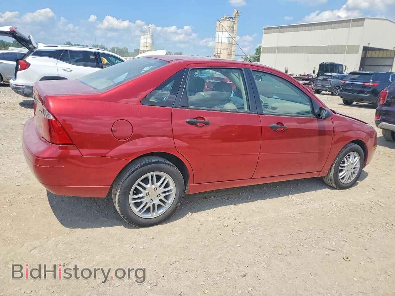 2005 FORD FOCUS - VIN: 1FAFP34N25W304678 - Фото 3