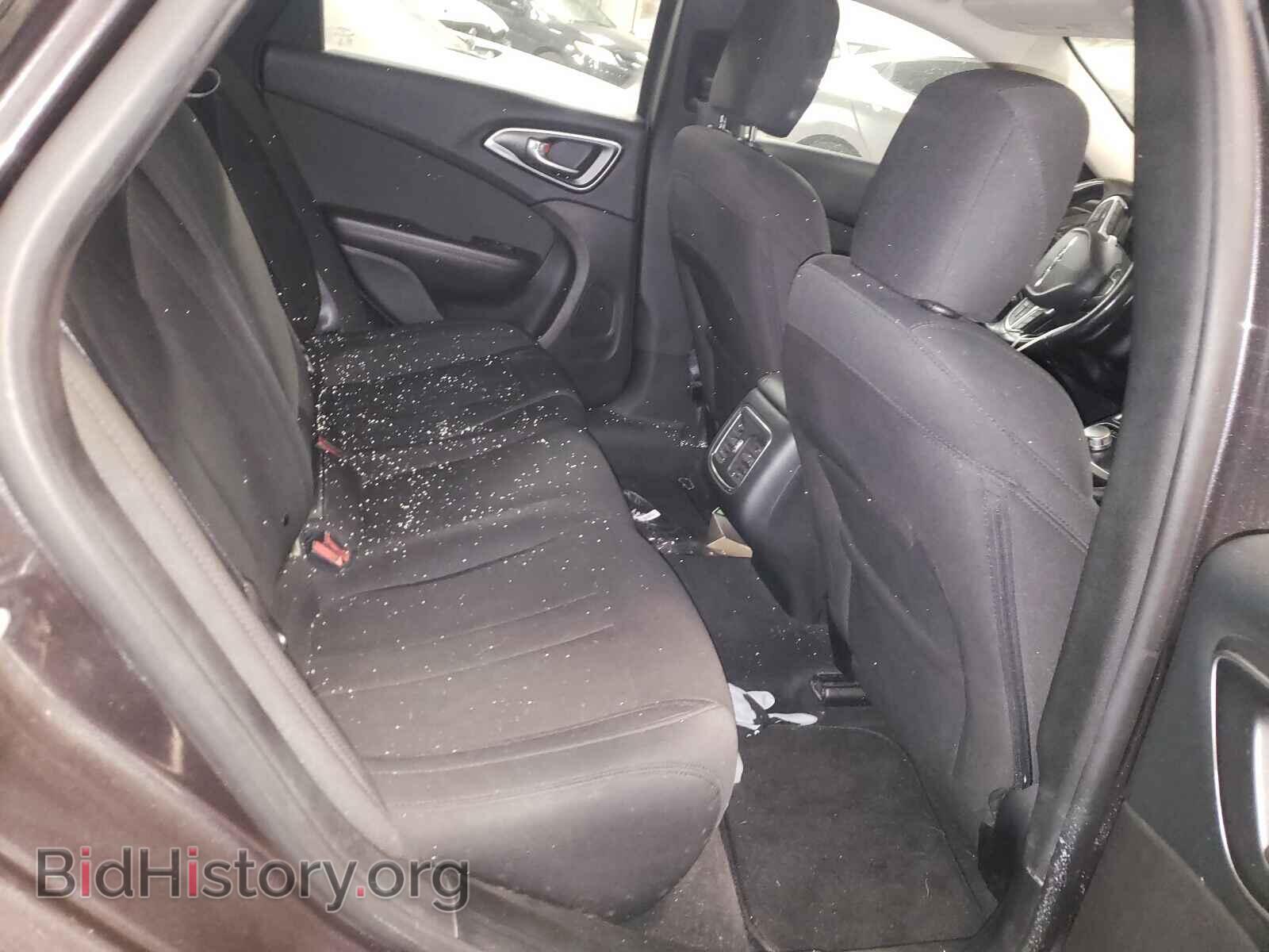 2016 CHRYSLER 200 - VIN: 1C3CCCAB0GN116838 - Фото 6