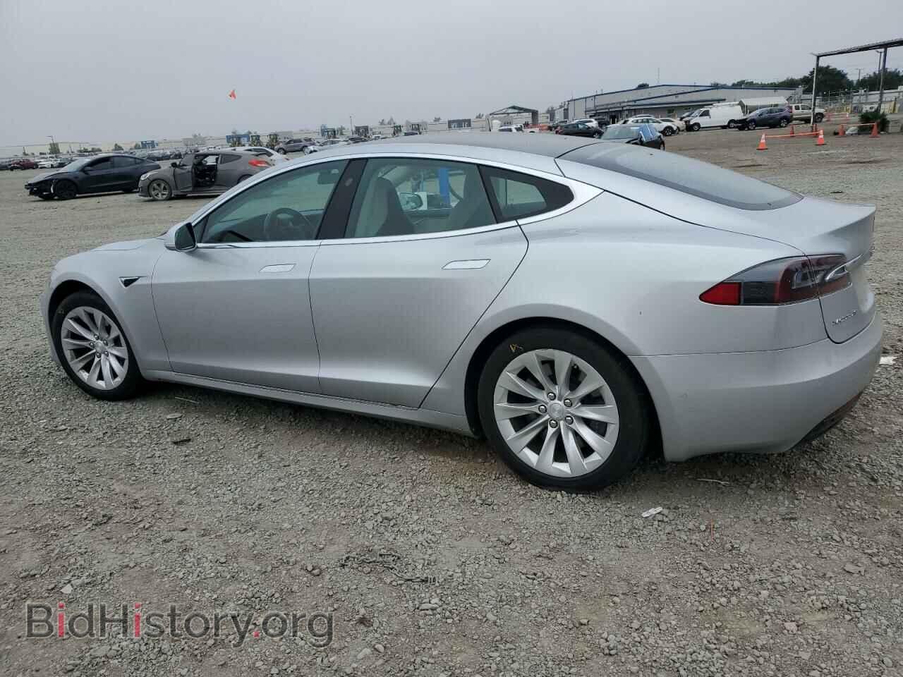 2018 TESLA MODEL S - VIN: 5YJSA1E25JF282919 - Фото 2