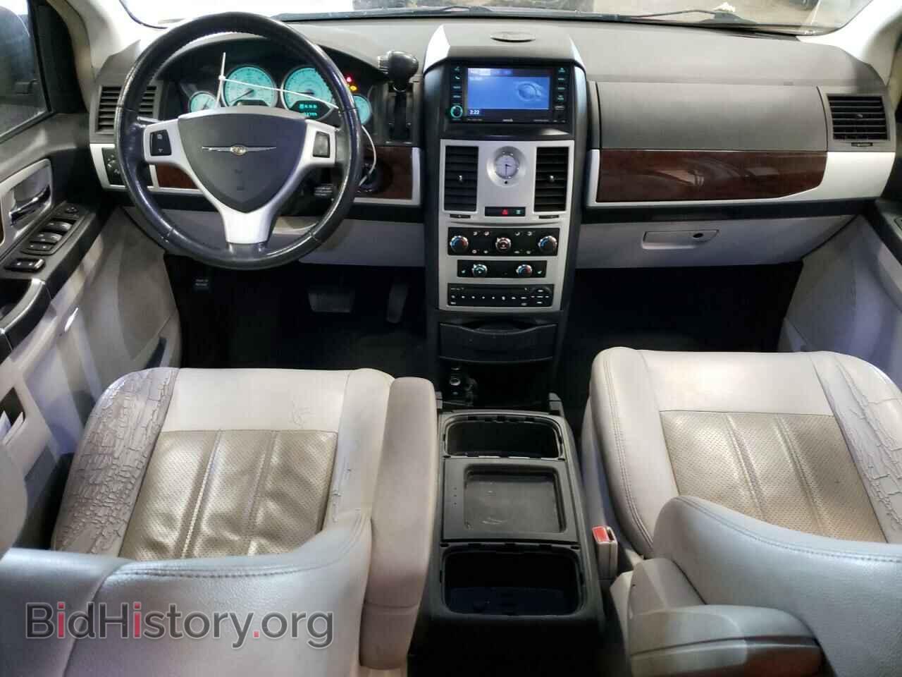 2010 CHRYSLER MINIVAN - VIN: 2A4RR8D15AR366939 - Фото 8