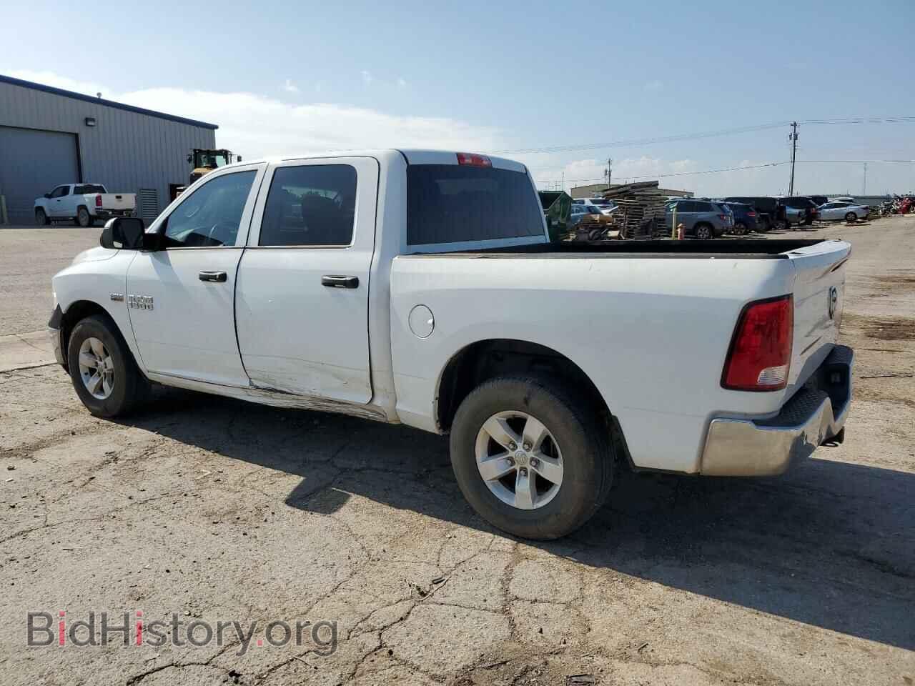 2015 RAM 1500 - VIN: 3C6RR6KTXFG585737 - Фото 2