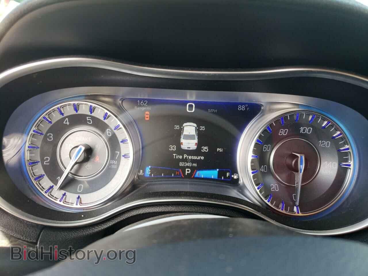 2016 CHRYSLER 300 - VIN: 2C3CCAKG2GH208508 - Фото 9