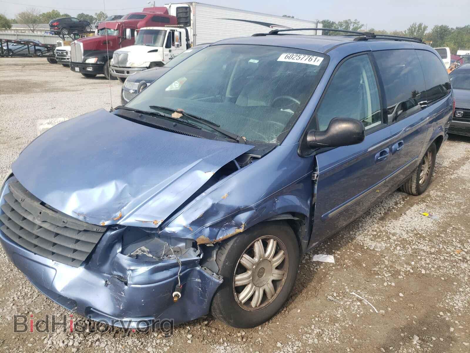 2007 CHRYSLER MINIVAN - VIN: 2A8GP54L47R266352 - Фото 2