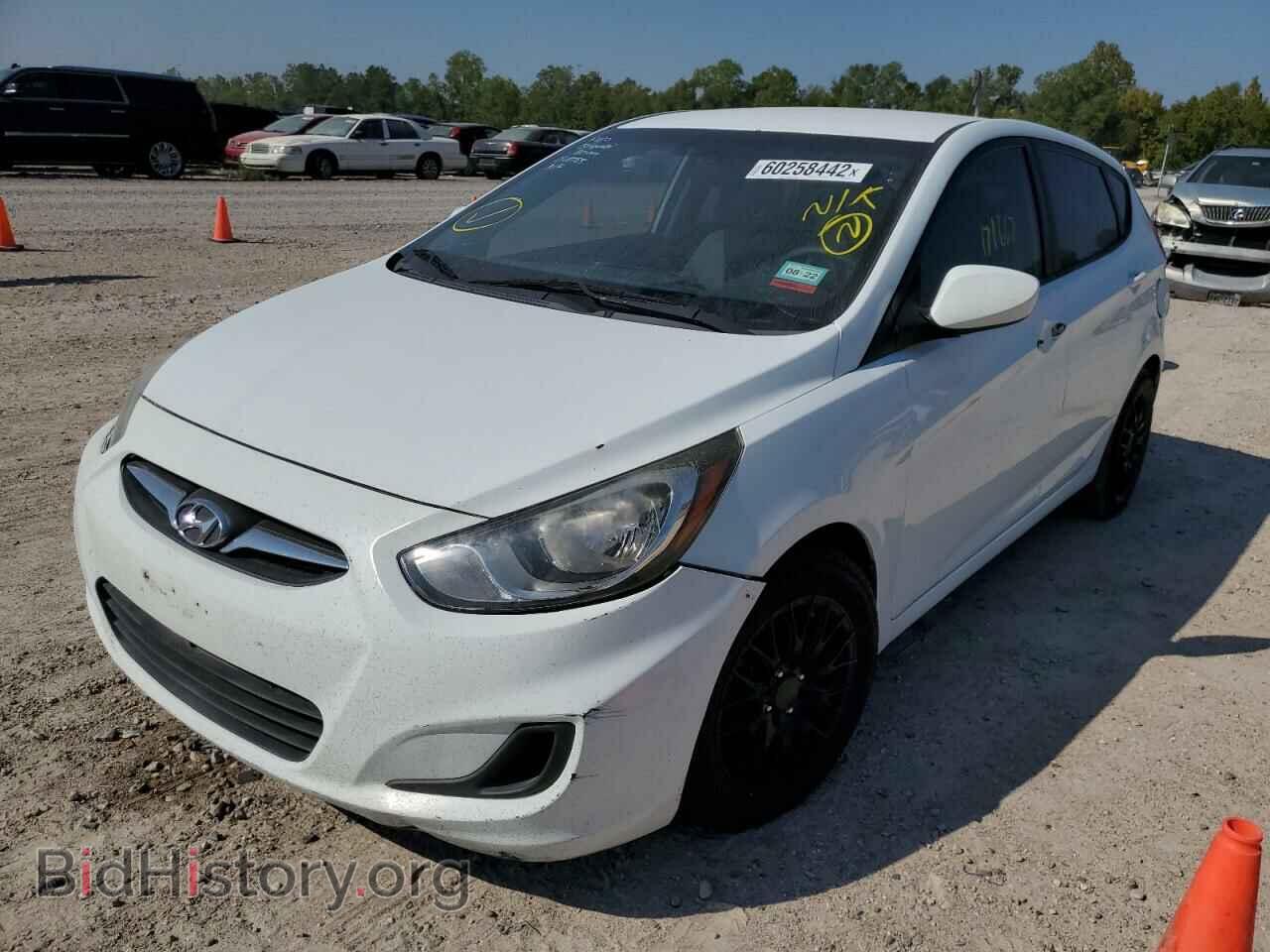 2013 HYUNDAI ACCENT - VIN: KMHCT5AEXDU062785 - Фото 2