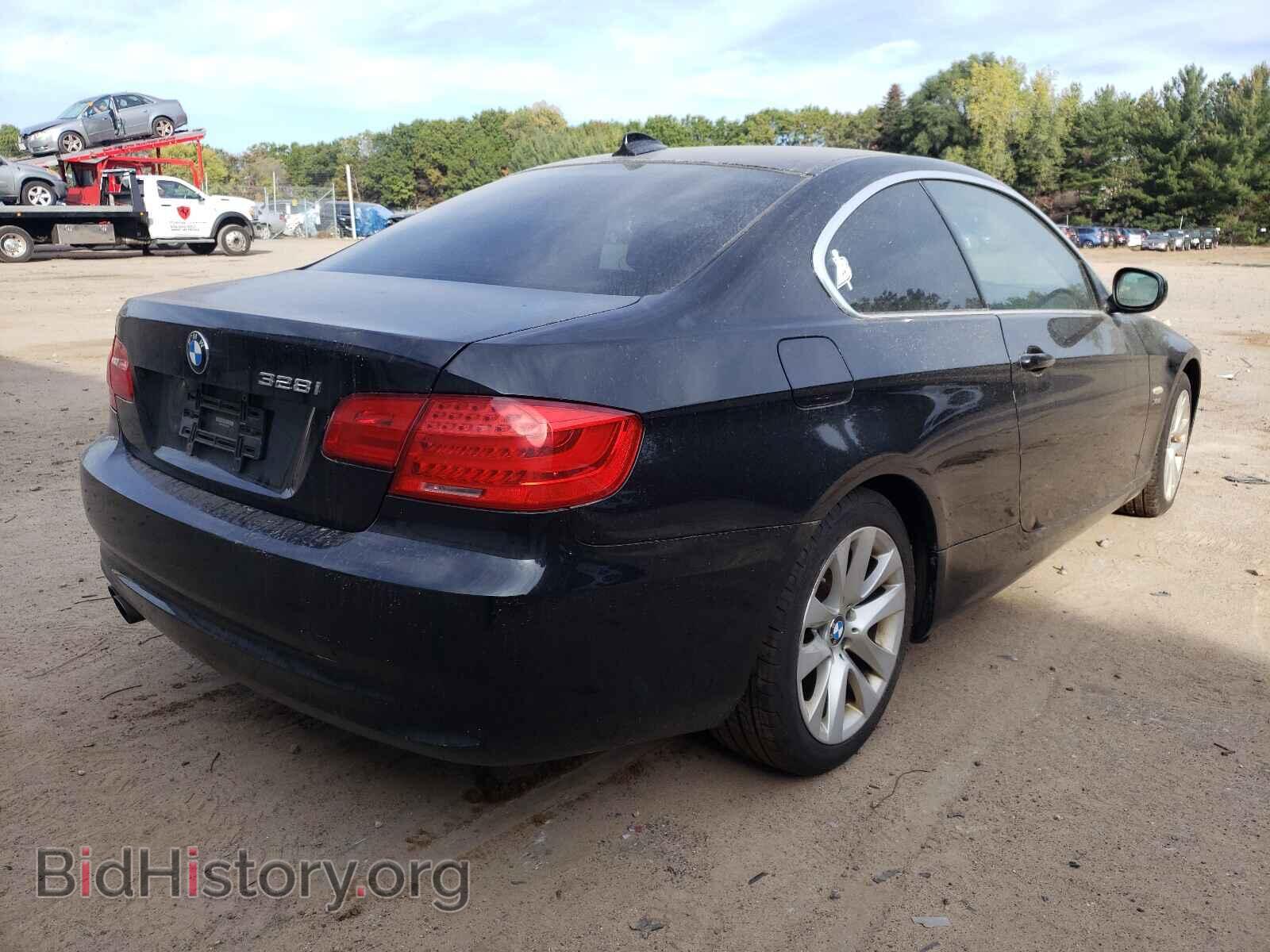 2012 BMW 3 SERIES - VIN: WBAKF3C54CE975122 - Фото 4