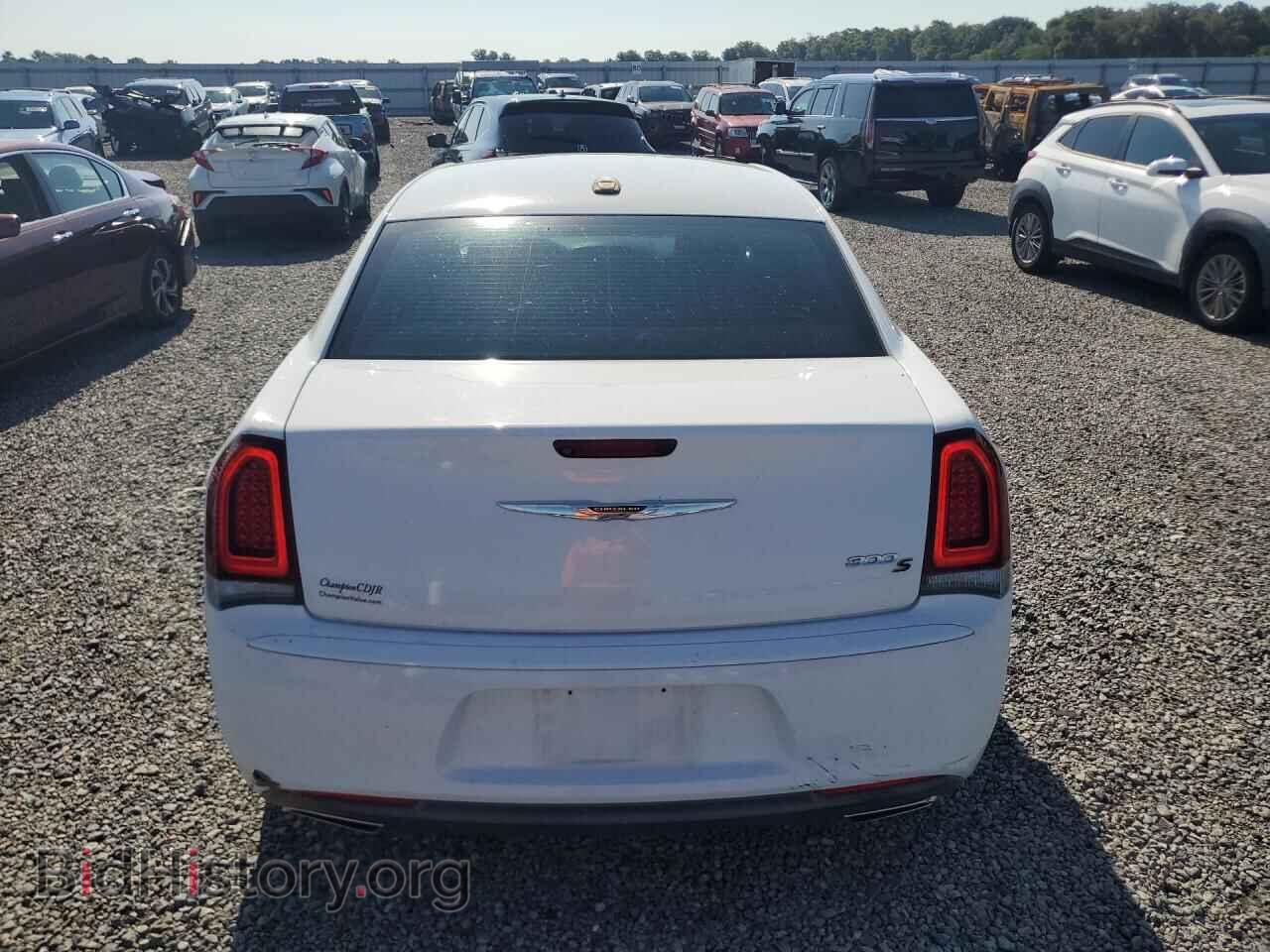 2019 CHRYSLER 300 - VIN: 2C3CCABG3KH708122 - Photo 6