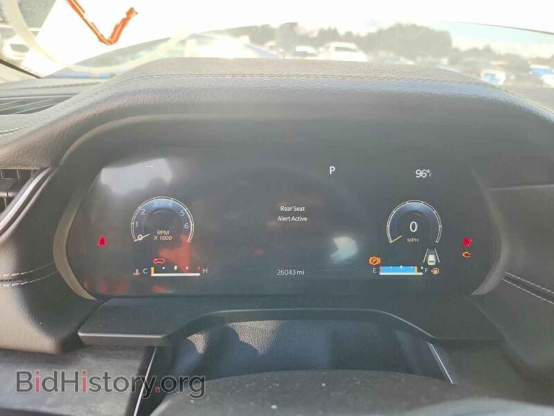 2024 Jeep CHEROKEE (VIN 1C4RJGBGXRC718061) — фото 9 из 13