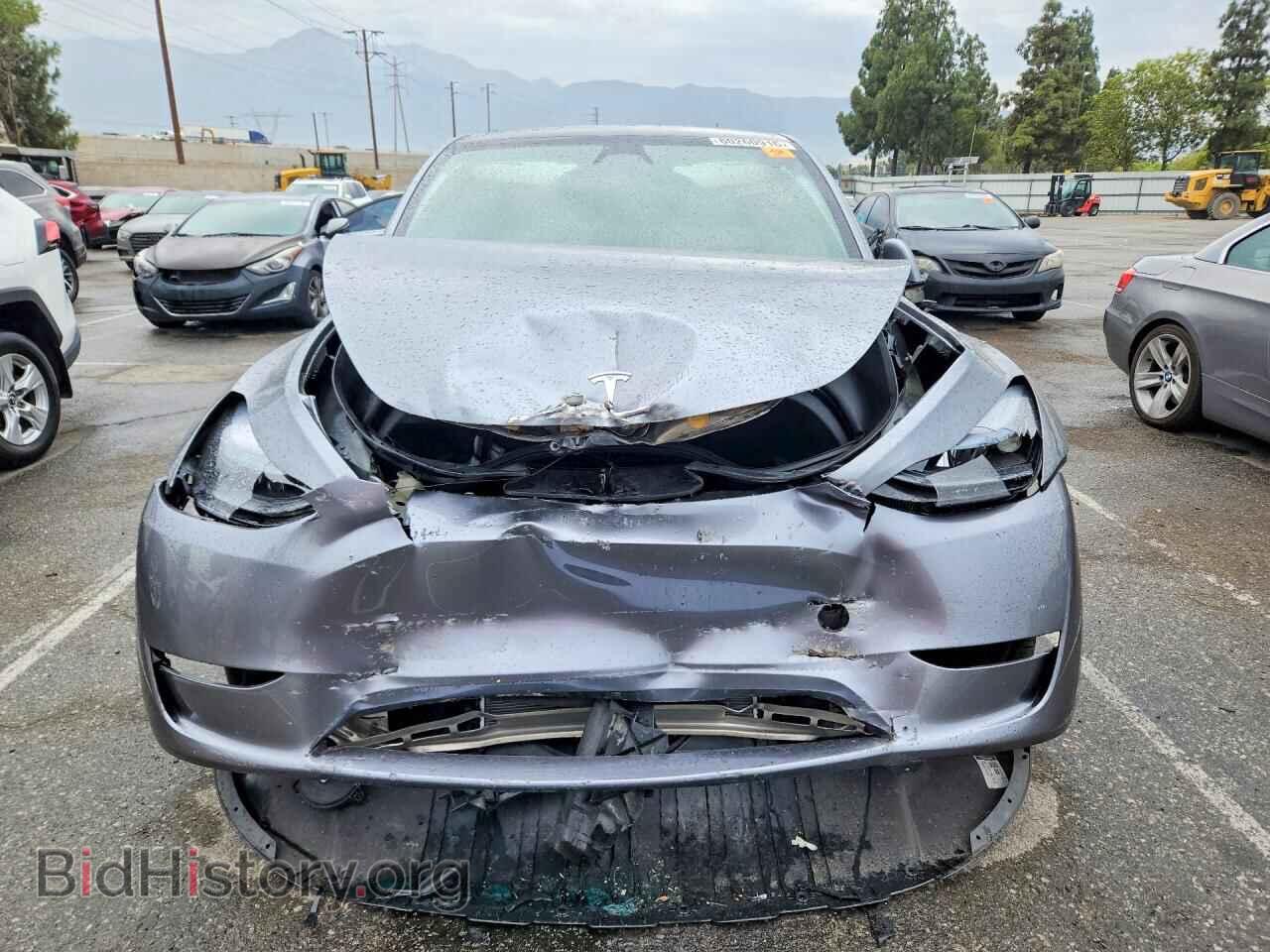 2025 TESLA MODEL Y - VIN: 7SAYGDED4SF278568 - Photo 5