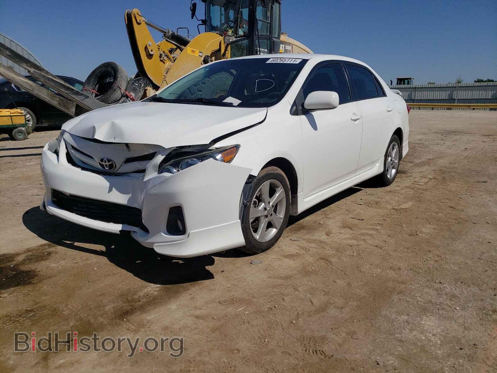2011 TOYOTA COROLLA - VIN: 2T1BU4EE3BC733743 - Photo 2