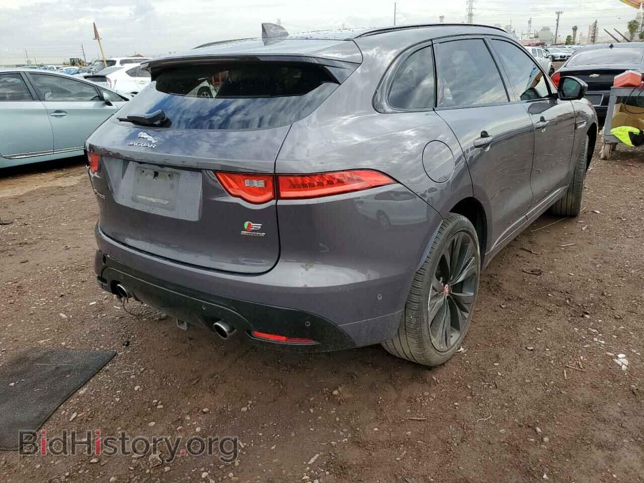 2017 JAGUAR F-PACE - VIN: SADCM2BVXHA060321 - Photo 4