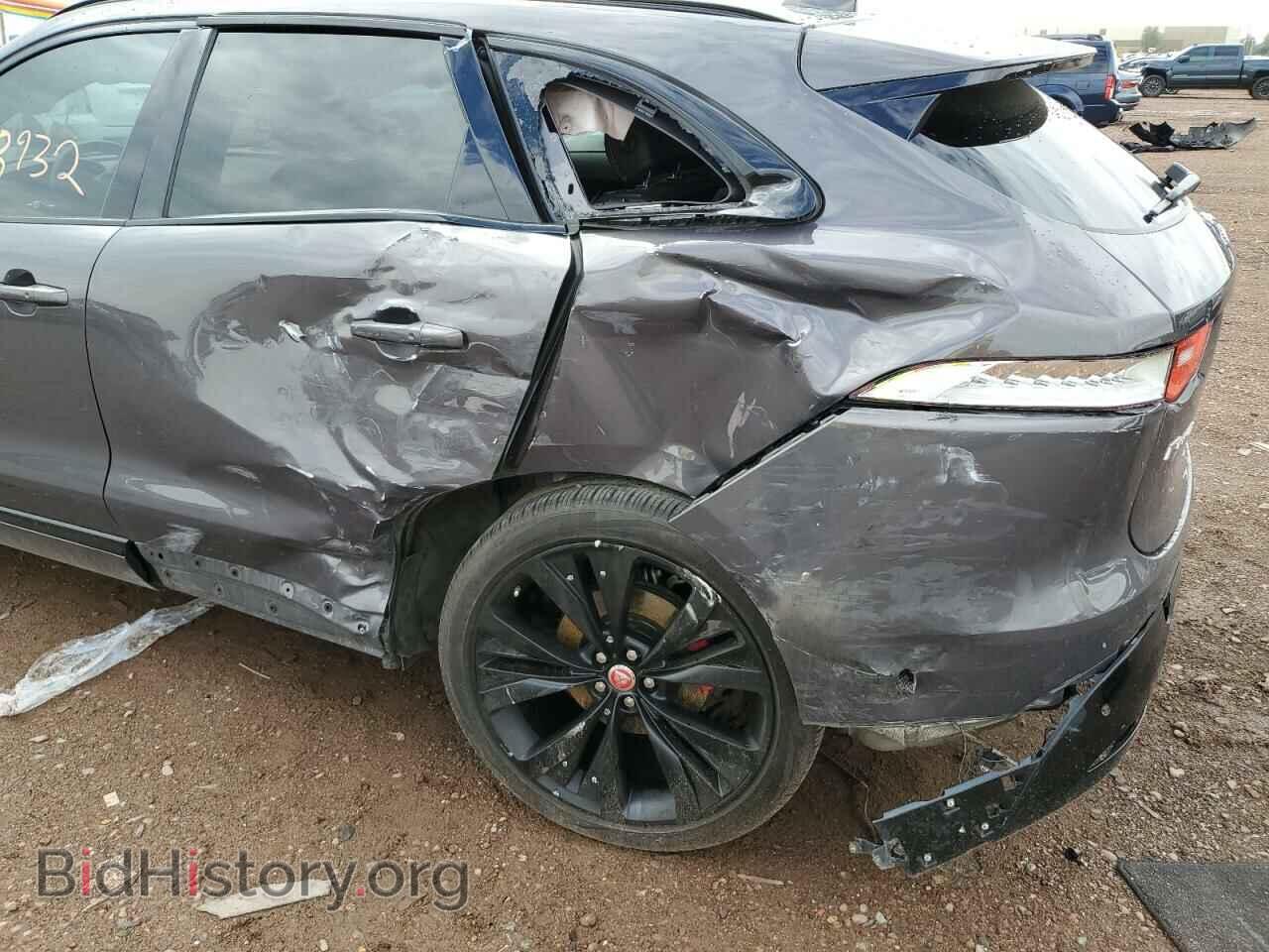 2017 JAGUAR F-PACE - VIN: SADCM2BVXHA060321 - Photo 9