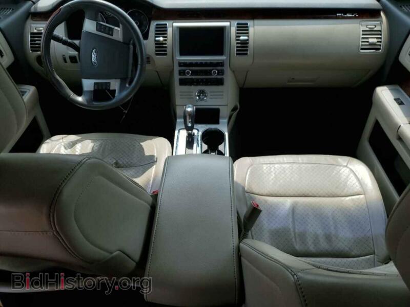 2011 Ford FLEX (VIN 2FMGK5DC9BBD36611) — фото 8 из 12