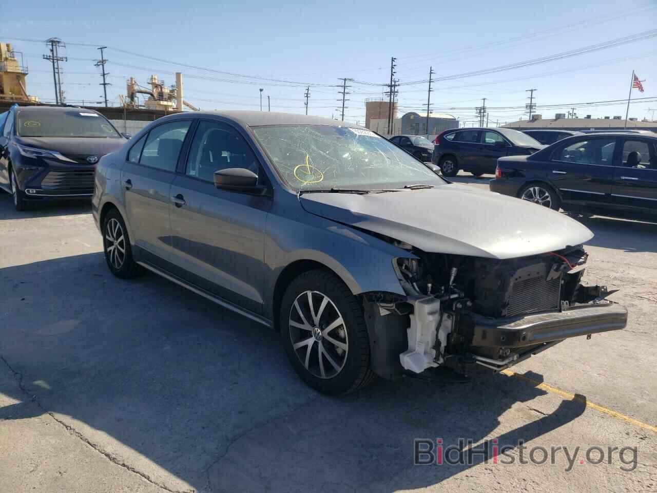 Фотография 3VWD67AJ2GM361413 - VOLKSWAGEN JETTA 2016