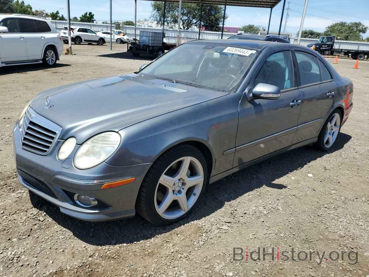 Photo WDBUF56XX9B416624 - MERCEDES-BENZ E-CLASS 2009