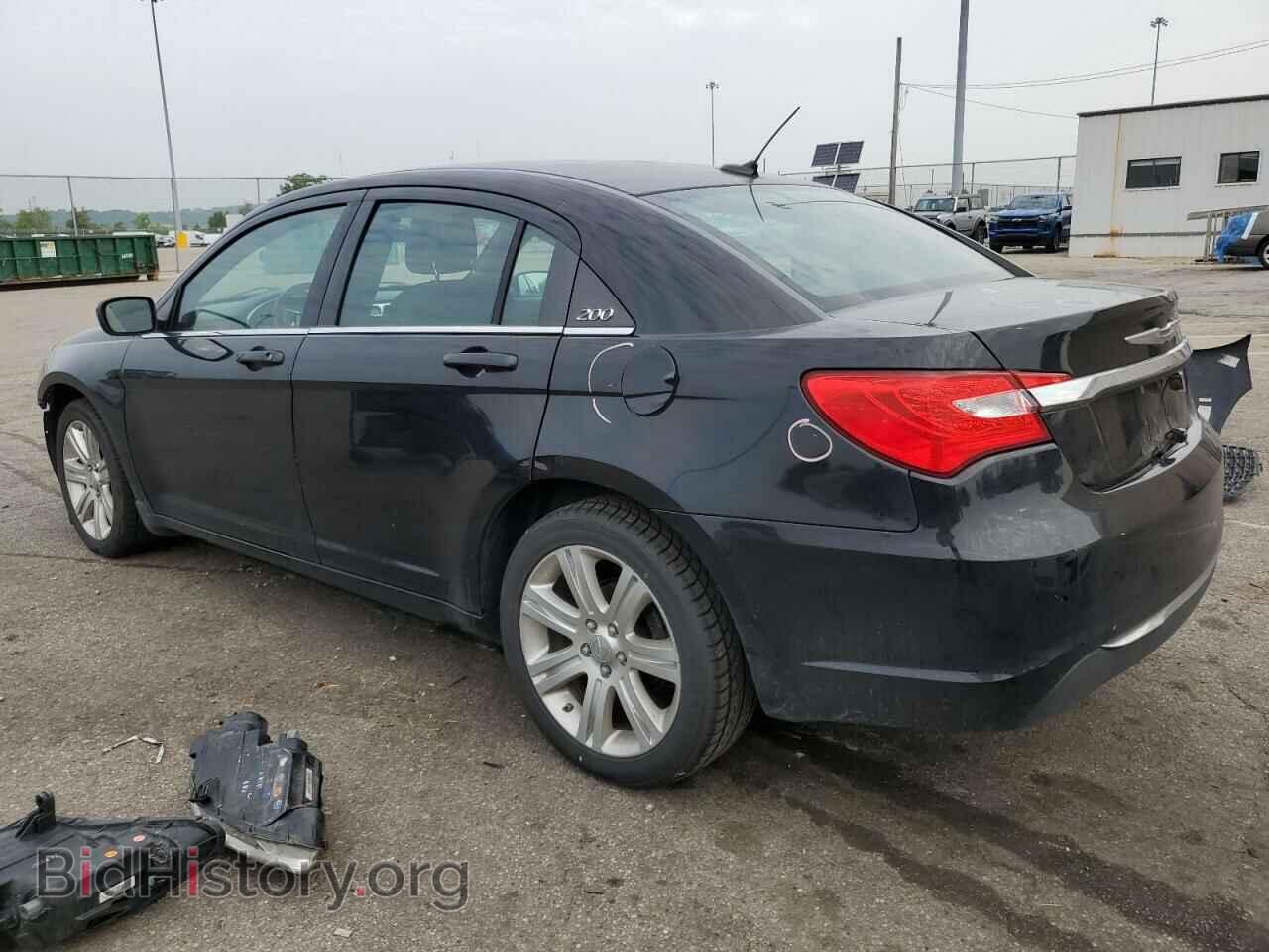 2012 CHRYSLER 200 - VIN: 1C3CCBBB7CN142890 - Фото 2