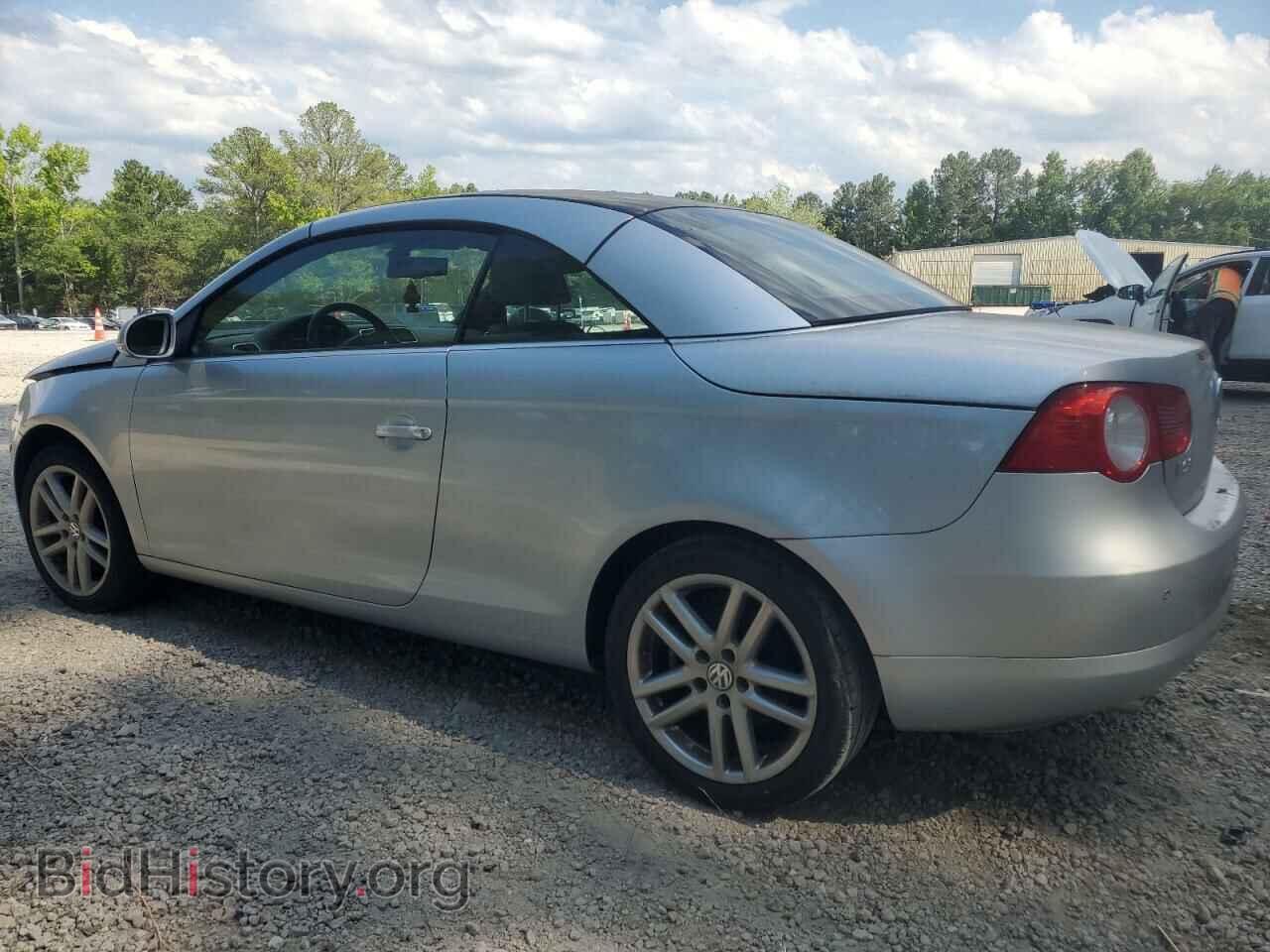 2008 VOLKSWAGEN EOS - VIN: WVWFA71F98V012844 - Фото 2