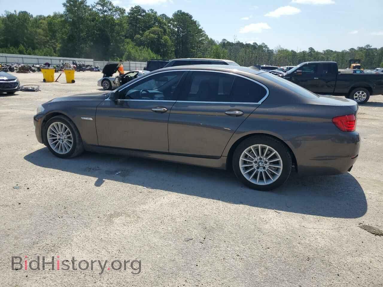 2011 BMW 5 SERIES - VIN: WBAFR7C53BC608609 - Фото 2