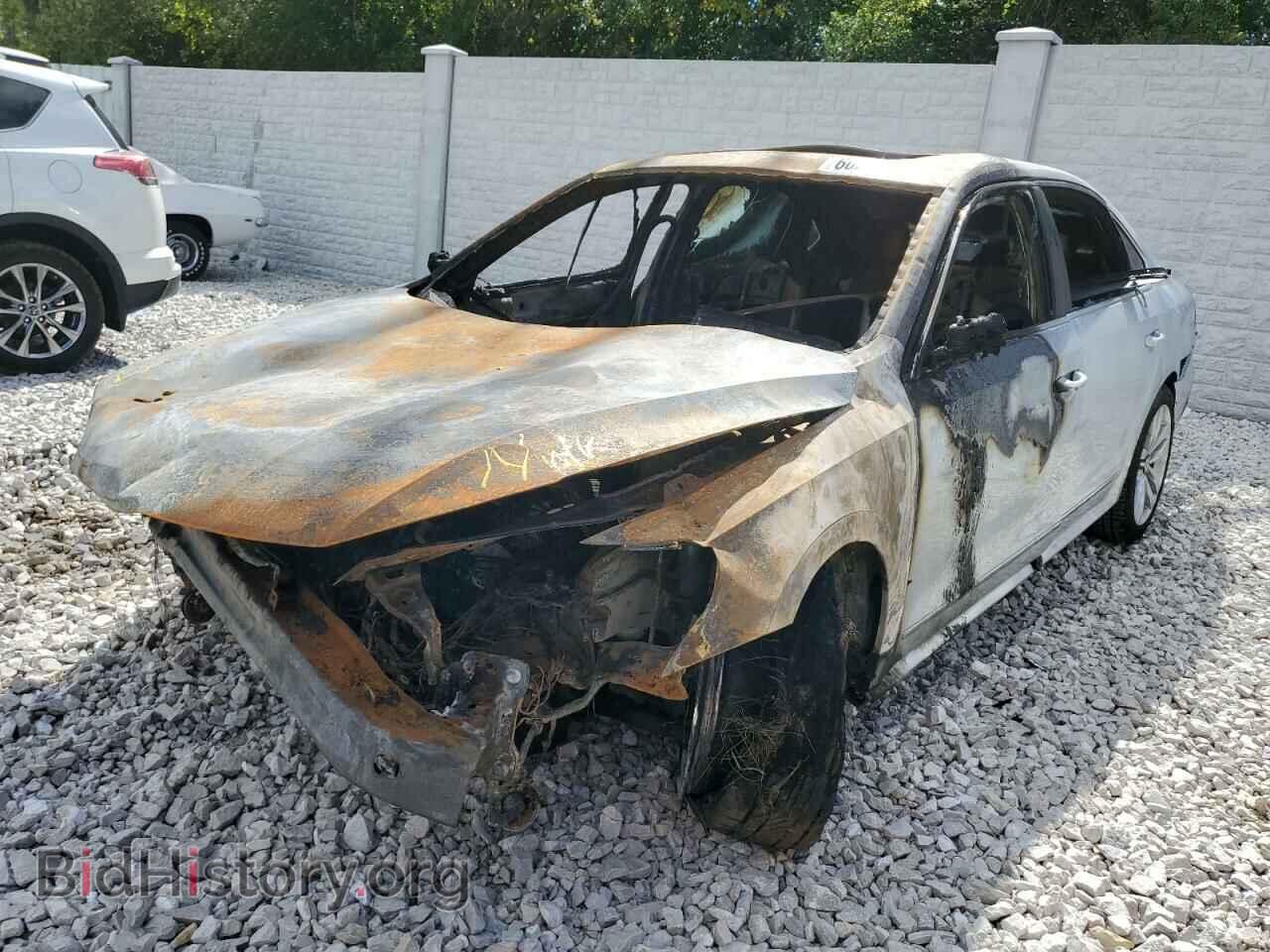 2017 VOLKSWAGEN PASSAT - VIN: 1VWGT7A39HC032122 - Фото 2