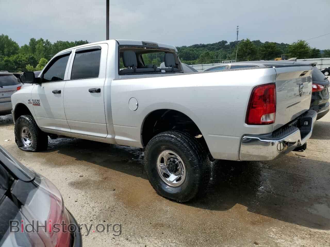 2018 RAM All Models - VIN: 3C6UR5CL6JG316534 - Photo 2