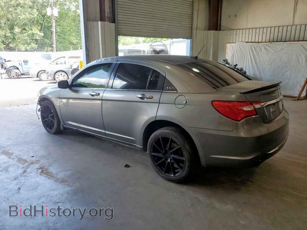 2012 CHRYSLER 200 - VIN: 1C3CCBCG8CN233810 - Фото 2