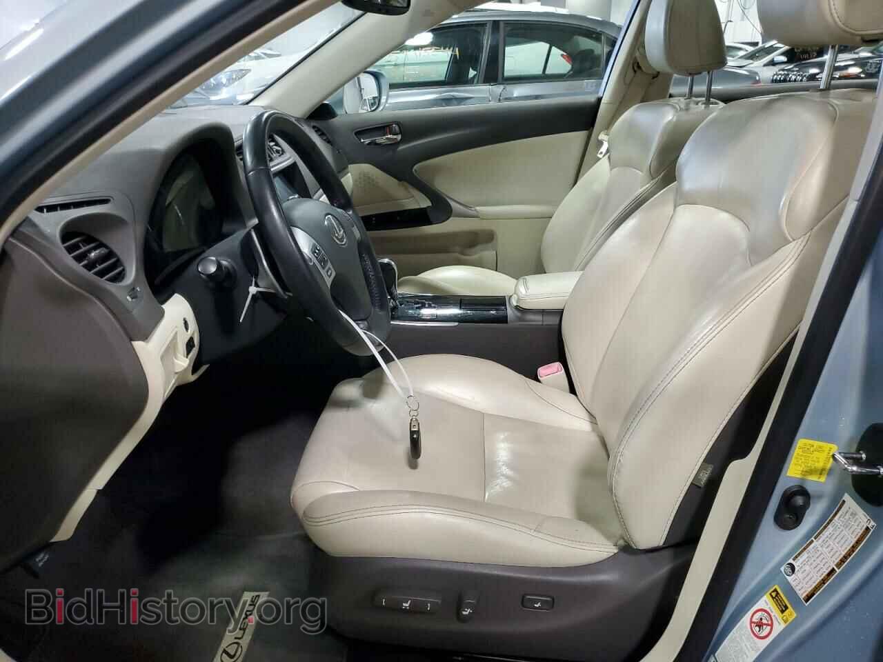 2011 LEXUS IS - VIN: JTHCF5C2XB5048034 - Photo 7
