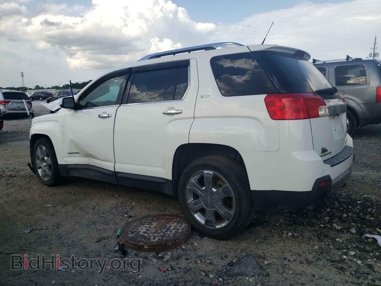 2011 GMC TERRAIN - VIN: 2CTFLXE51B6219062 - Photo 2