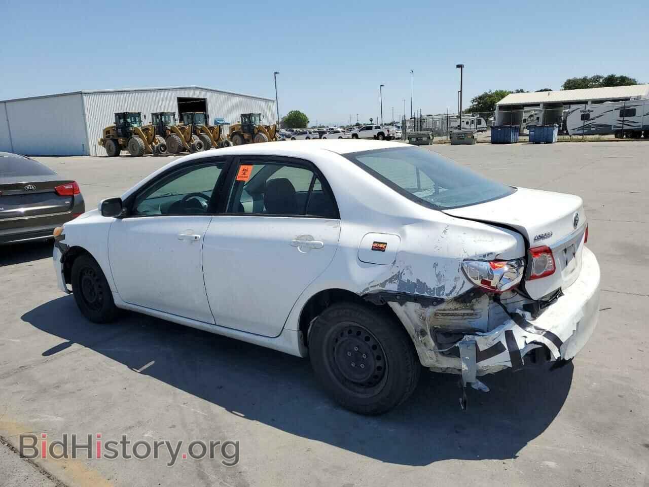 2011 TOYOTA COROLLA - VIN: 2T1BU4EEXBC567916 - Фото 2