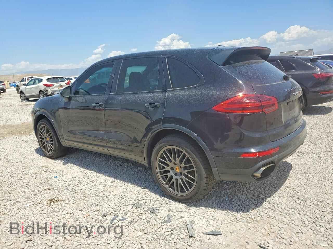 2017 PORSCHE CAYENNE - VIN: WP1AA2A24HKA89969 - Photo 2