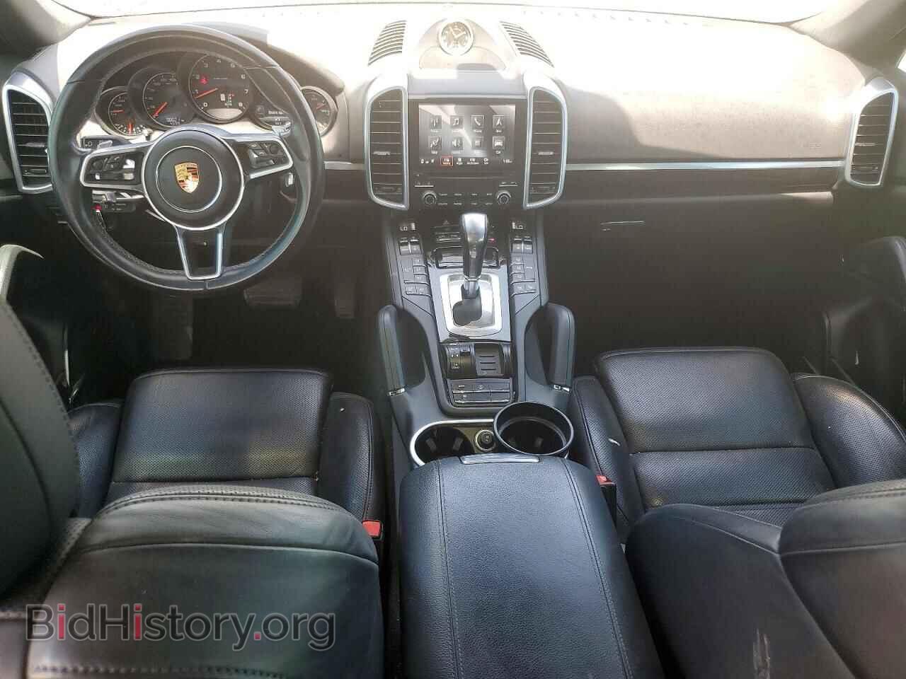 2017 PORSCHE CAYENNE - VIN: WP1AA2A24HKA89969 - Photo 8