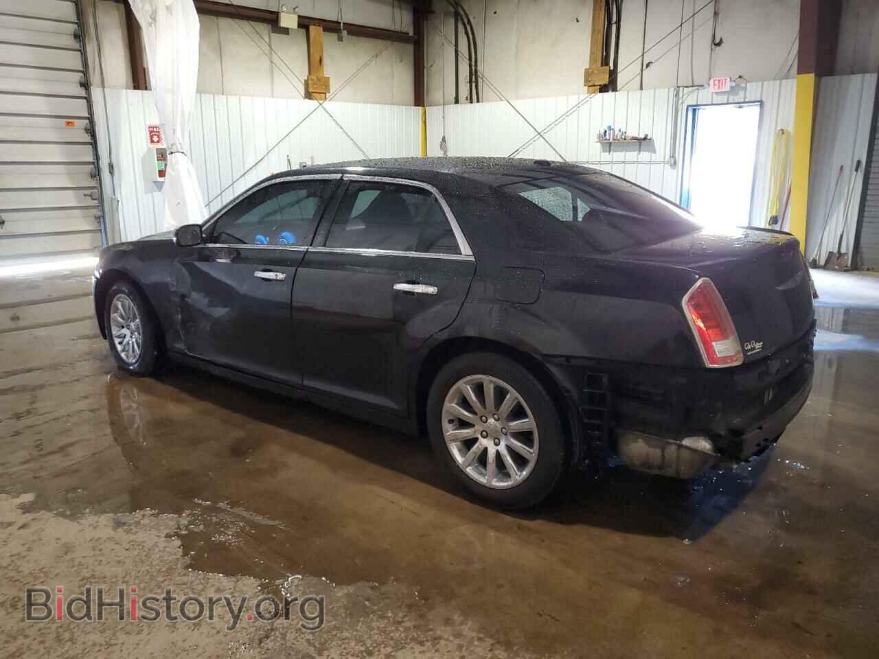 2011 CHRYSLER 300 - VIN: 2C3CA5CGXBH547246 - Фото 2