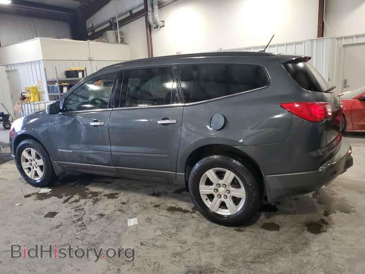 2009 CHEVROLET TRAVERSE - VIN: 1GNEV23D79S100316 - Фото 2