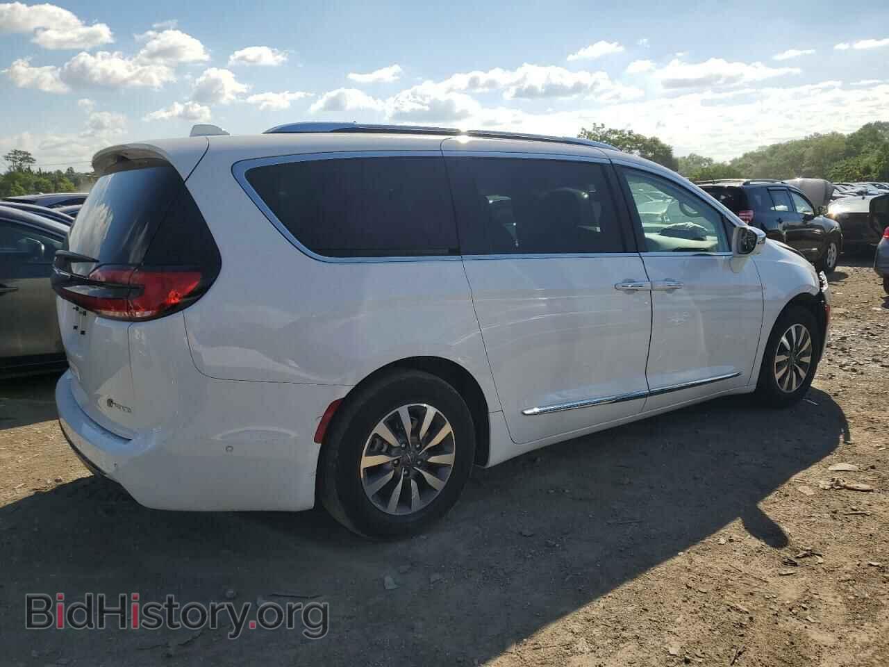 2021 CHRYSLER PACIFICA - VIN: 2C4RC1S72MR557325 - Фото 3
