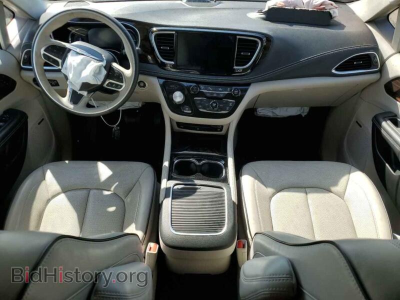2021 Chrysler PACIFICA (VIN 2C4RC1S72MR557325) — photo 8 of 14