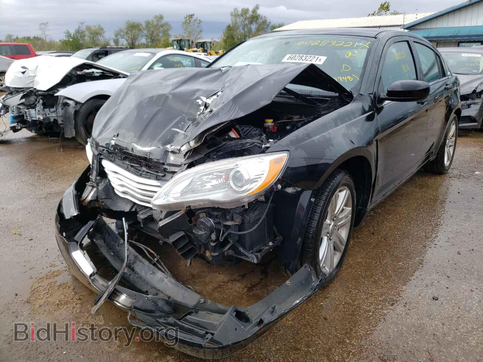 2013 CHRYSLER 200 - VIN: 1C3CCBBB4DN577481 - Photo 2