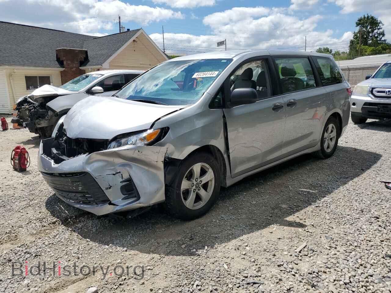 Фотография 5TDZZ3DC9JS933848 - TOYOTA SIENNA 2018