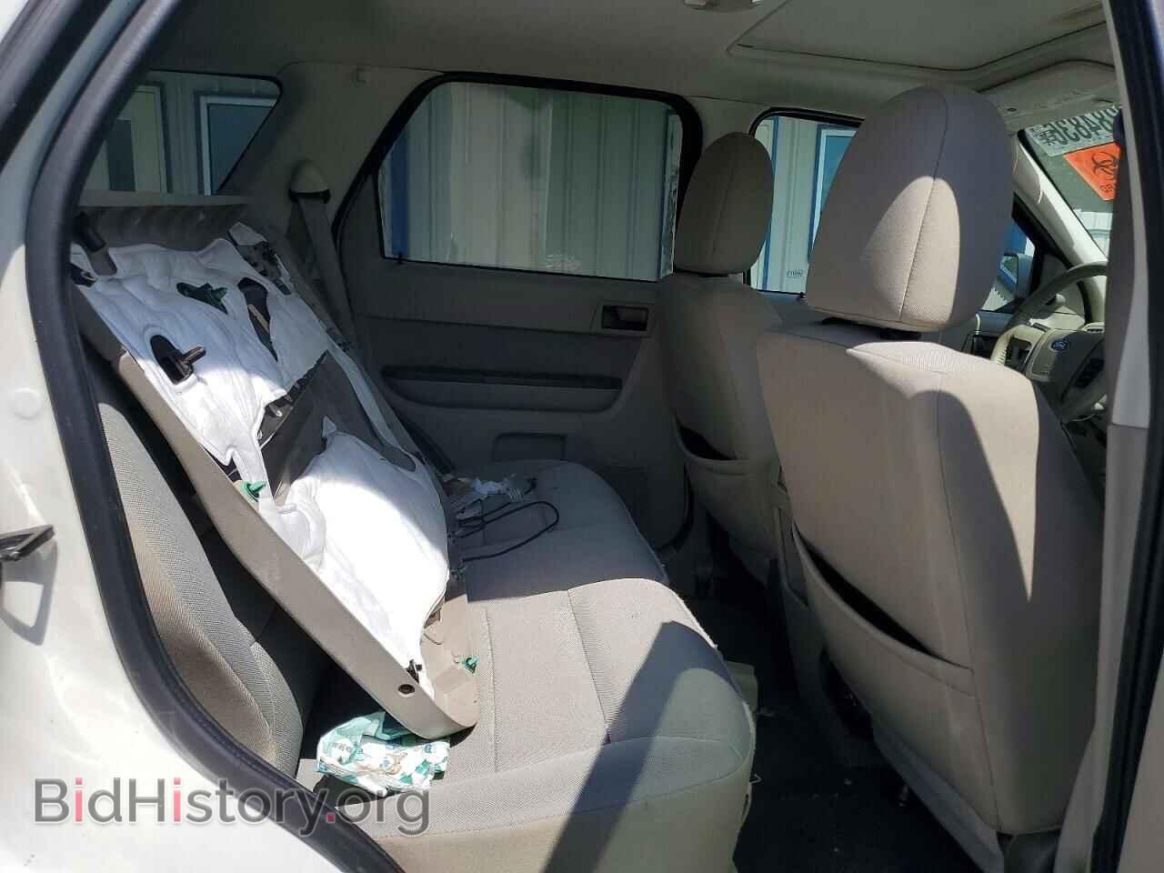 2010 FORD ESCAPE - VIN: 1FMCU0D79AKC65574 - Фото 11