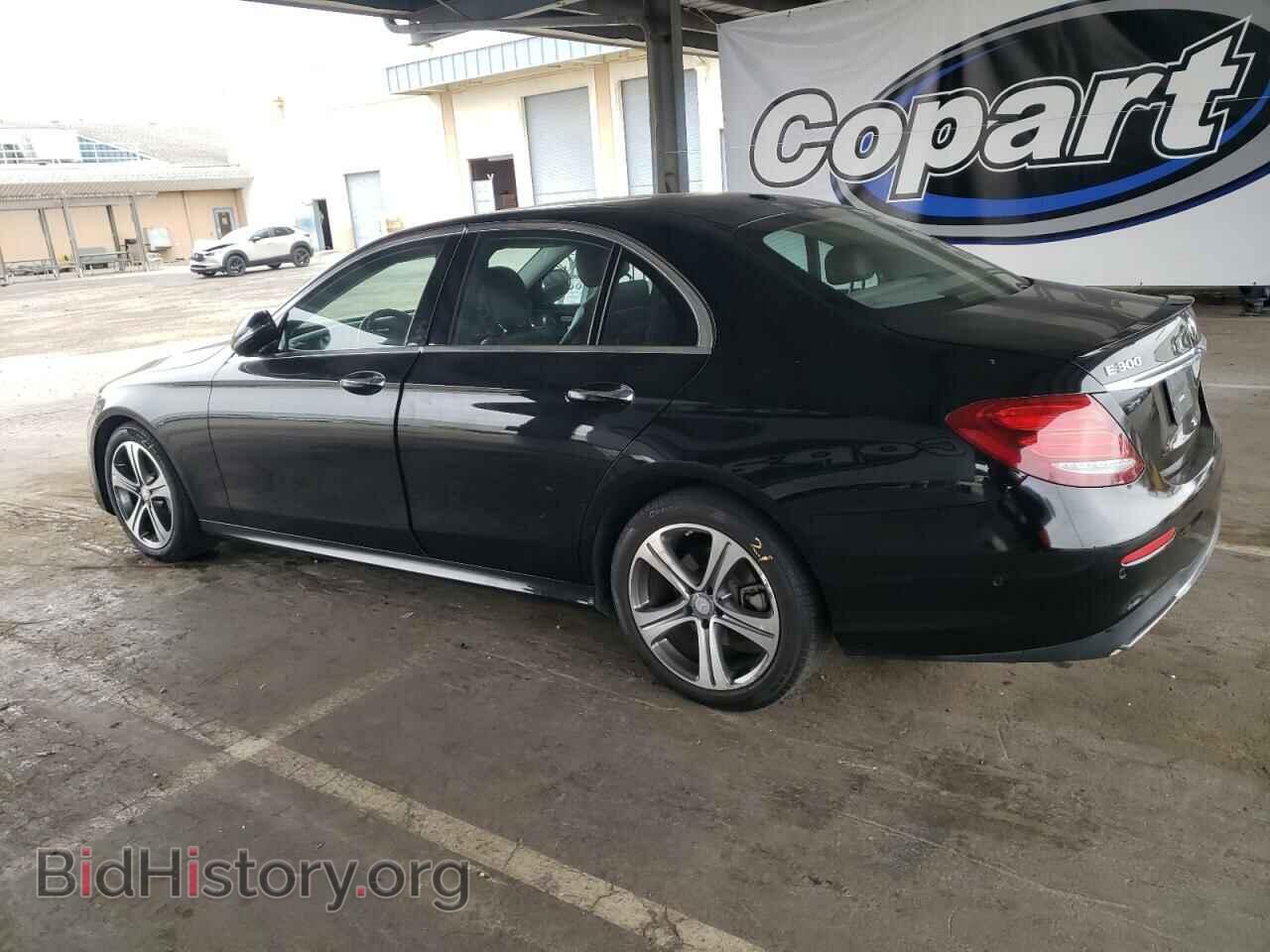 2017 MERCEDES-BENZ E-CLASS - VIN: WDDZF4JB9HA067009 - Фото 2