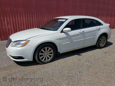 2013 Chrysler 200 LX, белый — VIN 1C3CCBABXDN504262, Copart