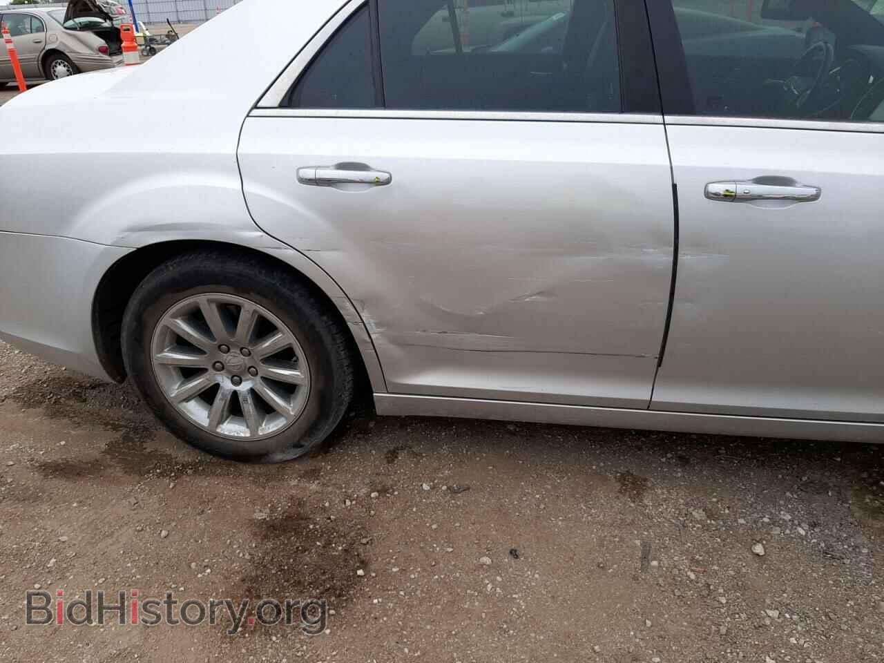 2012 CHRYSLER 300 - VIN: 2C3CCACG7CH205838 - Фото 9