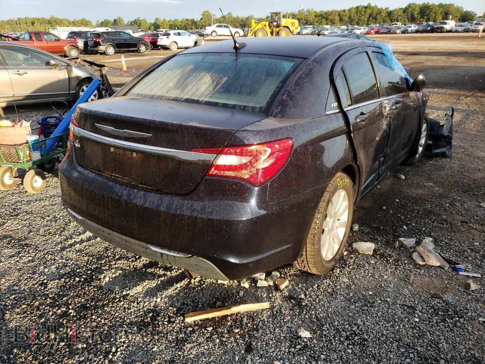 2011 CHRYSLER 200 - VIN: 1C3BC1FB7BN527915 - Фото 4
