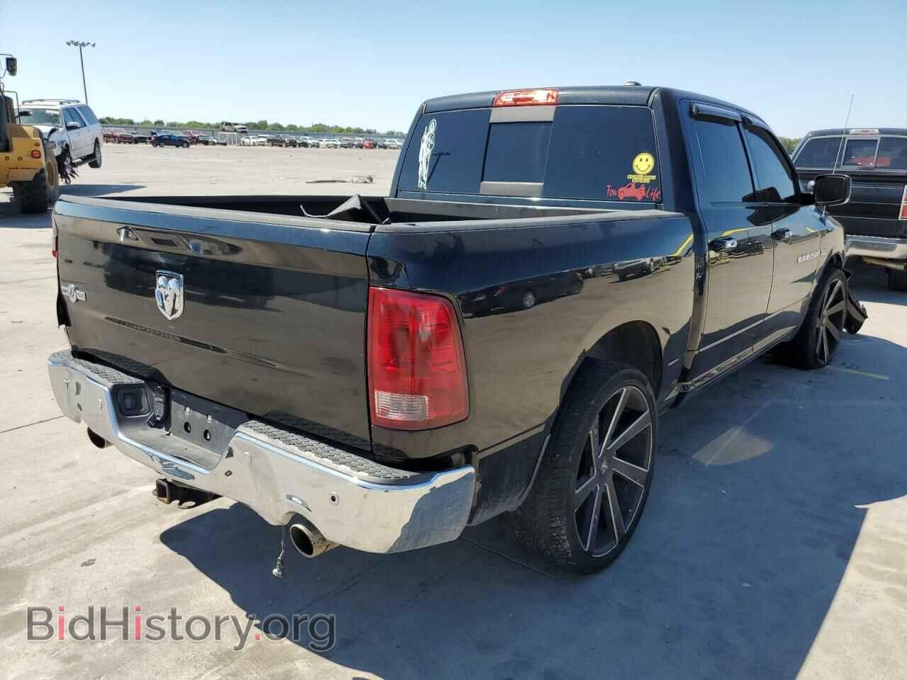 2011 DODGE RAM 1500 - VIN: 1D7RB1CT2BS599381 - Фото 4